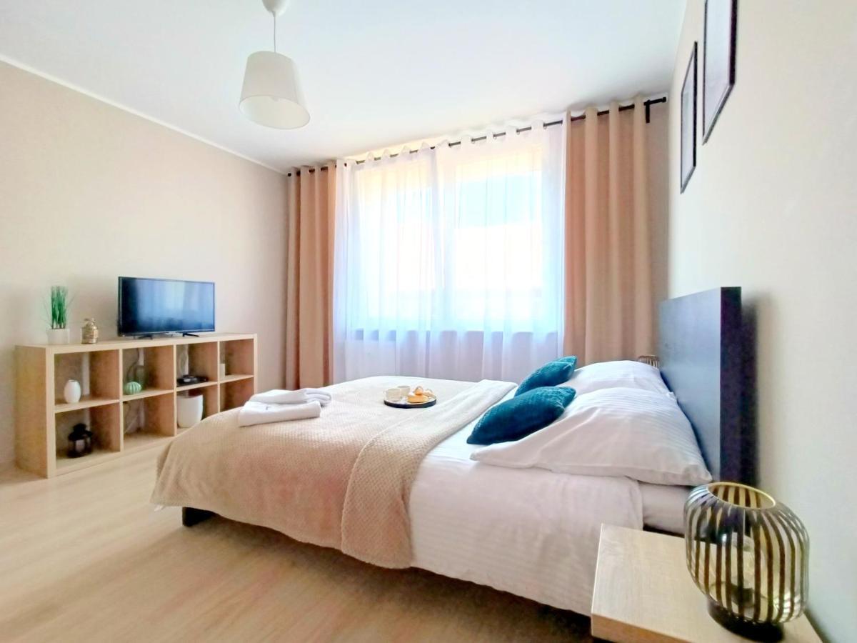Meraki Apartments กดัญสก์ ภายนอก รูปภาพ